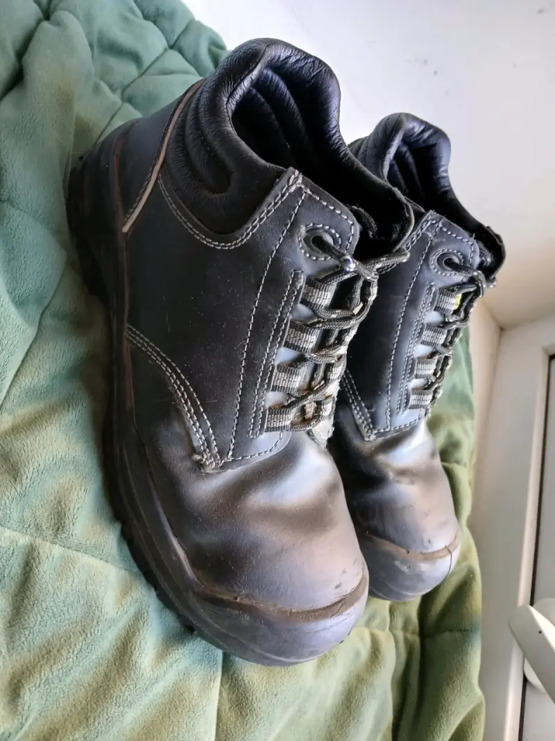 Botas de seguridad negras Nazca con puntera reforzada - 2