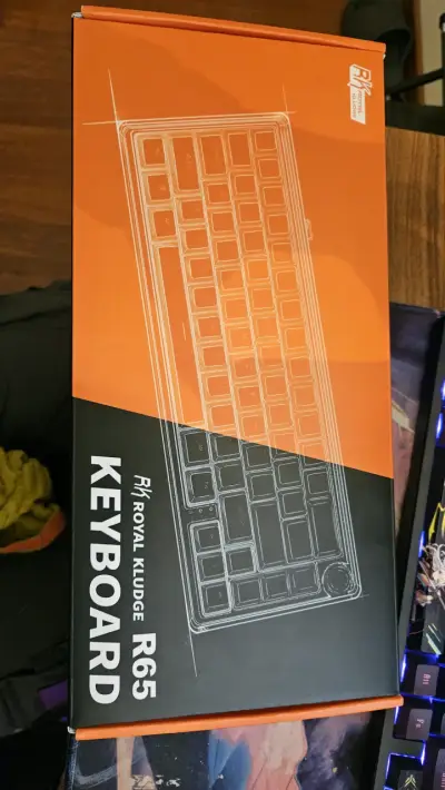 Teclado mecánico Royal Kludge R65 retroiluminado - miniatura 1