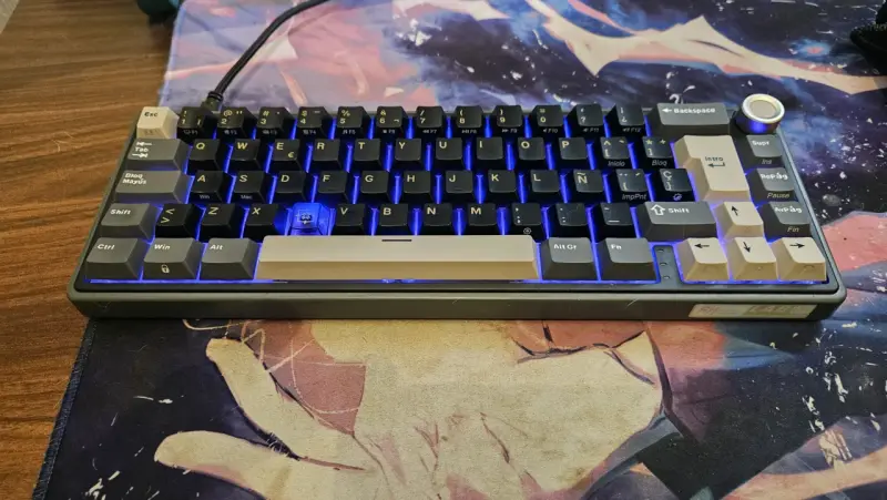 Teclado mecánico Royal Kludge R65 retroiluminado - 5
