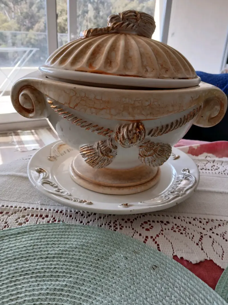 Sopera de cerámica Capodimonte estilo clásico - 3