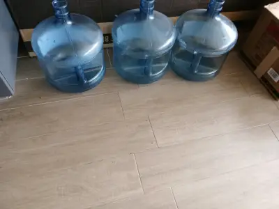 Bidones de agua de 12 litros reutilizables - miniatura 1