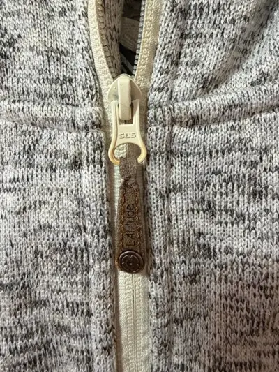 Chaqueta de lana gris con capucha - miniatura 2