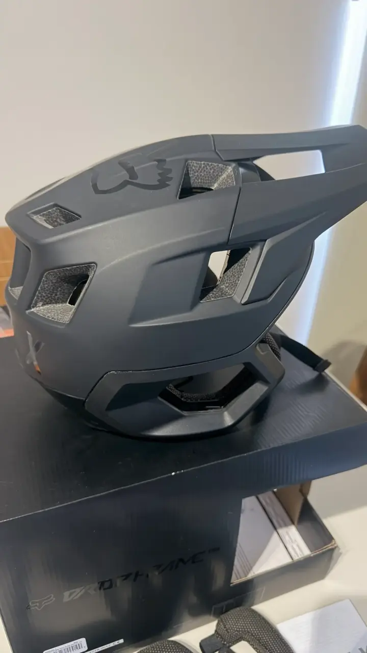 Casco de ciclismo Fox Dropframe Pro negro - 1
