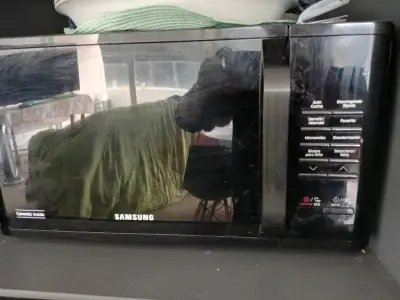 Microondas Samsung con Interior Cerámico - miniatura 2