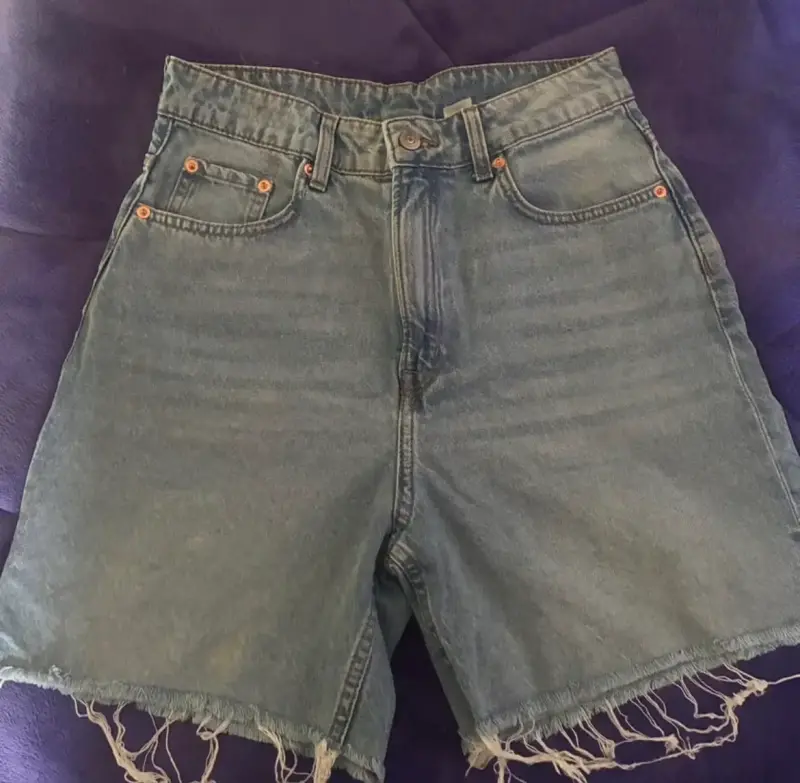 Short H&M, talla 38, solo un uso. - 1