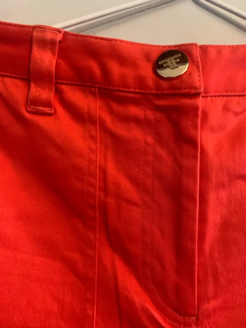 Pantalones cargo naranjo con bolsillos - 2