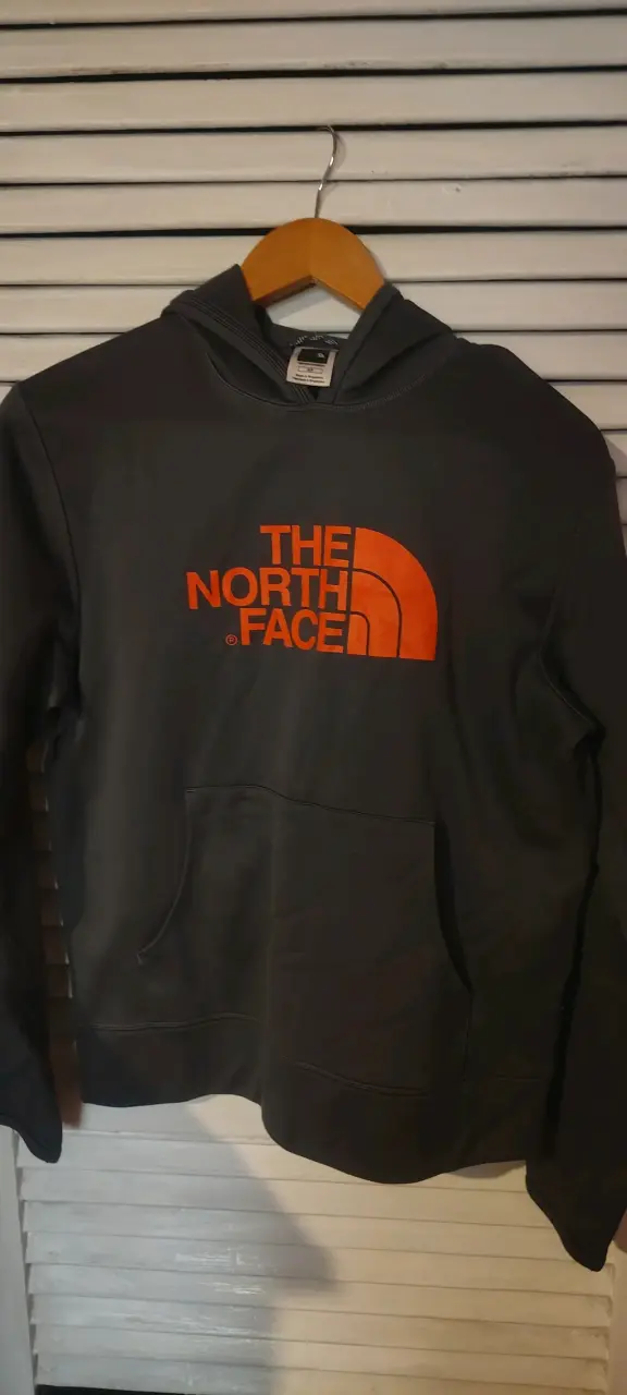 Polerón gris The North Face con logo naranja - 2
