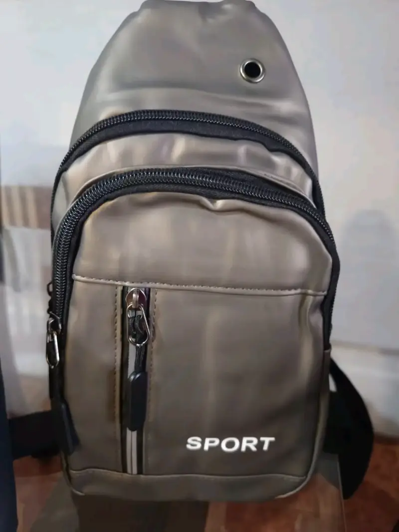 Mochila bandolera deportiva color beige