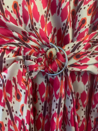 Vestido estampado floral con cinturón - miniatura 4