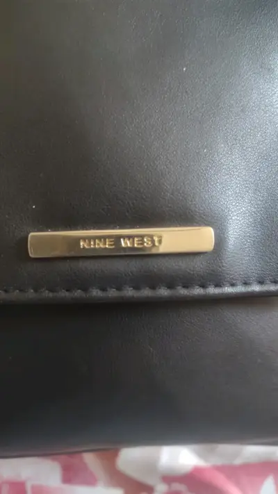 Cartera Nine & Co beige con detalles marrones - miniatura 6