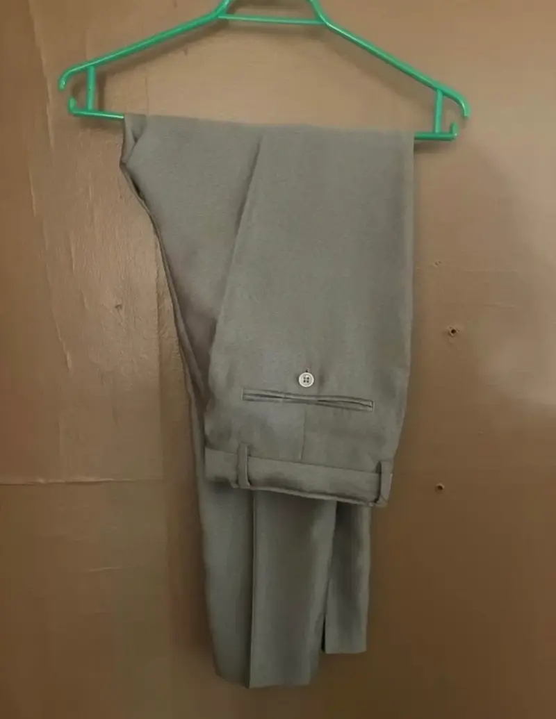Traje gris brillante “Johnson’s”, como nuevo - 3