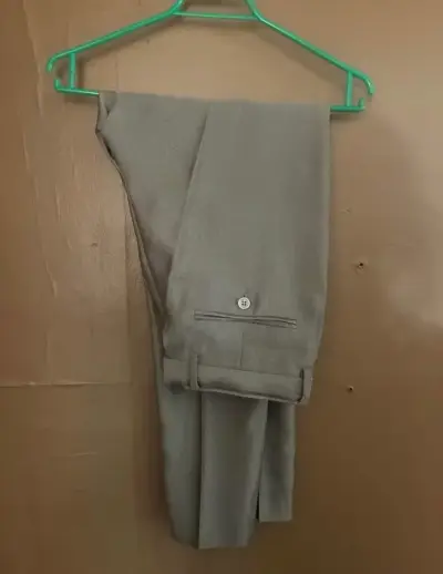 Traje gris brillante “Johnson’s”, como nuevo - miniatura 3