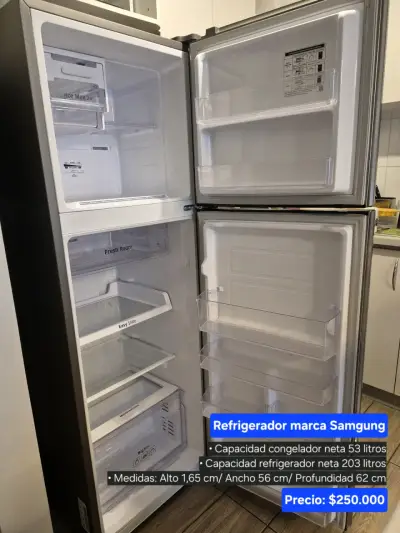 Refrigerador Samsung con congelador 256L - miniatura 1