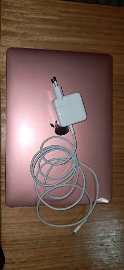 (PARA REPUESTOS)MacBook Air rosa  REPUESTOS - miniatura 2