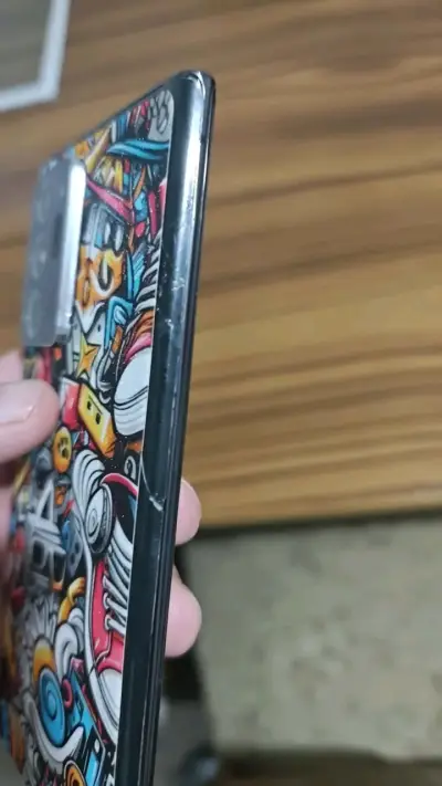 Samsung Galaxy Note20 Ultra con detalles - miniatura 3