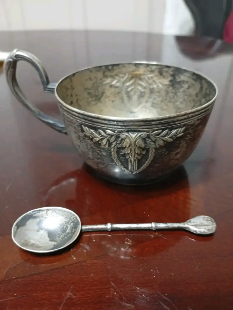 Taza y cuchara ,plateado o plata antiguo - 1