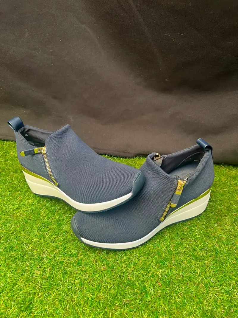 Zapatillas deportivas con plataforma azul marino