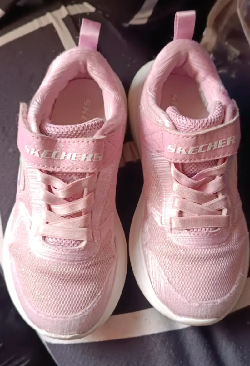 Zapatillas rosadas Skechers para niña - 1