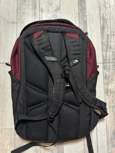 Mochila The North Face Borealis roja y negra - miniatura 1