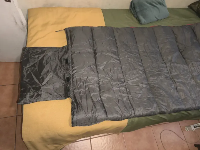Saco de Dormir Swiss Gear Gris para Camping