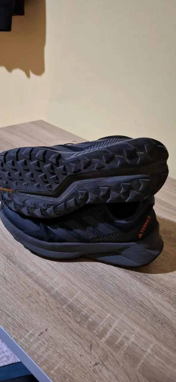 Zapatillas deportivas negras Adidas Terrex - 5