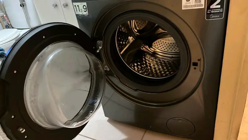 Lavadora secadora Midea 11.5 kg negra - 5