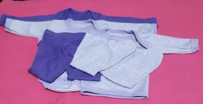 Lote de ropa para bebé niña en buen estado - miniatura 2