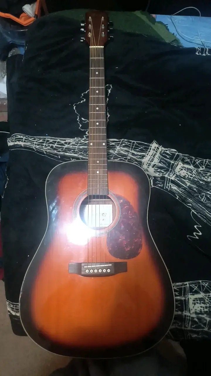 Guitarra acústica sunburst Mercury