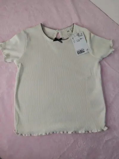 Polera Beige H&M para niña con detalle de lazo - miniatura 1