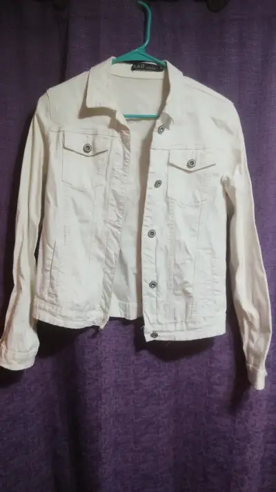 Chaqueta blanca de mezclilla para mujer - miniatura 1