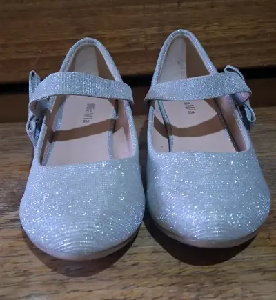 Zapatos de fiesta para niña con brillo y lazo - miniatura 3