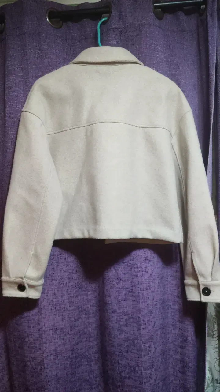 Chaqueta corta beige Zara para mujer - 3
