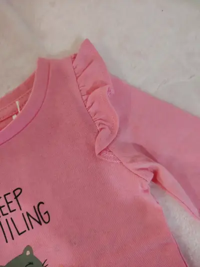 Polera manga larga rosa para bebé con diseño de gato - miniatura 1