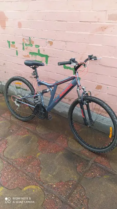 Bicicleta de Montaña con suspencion - miniatura 3