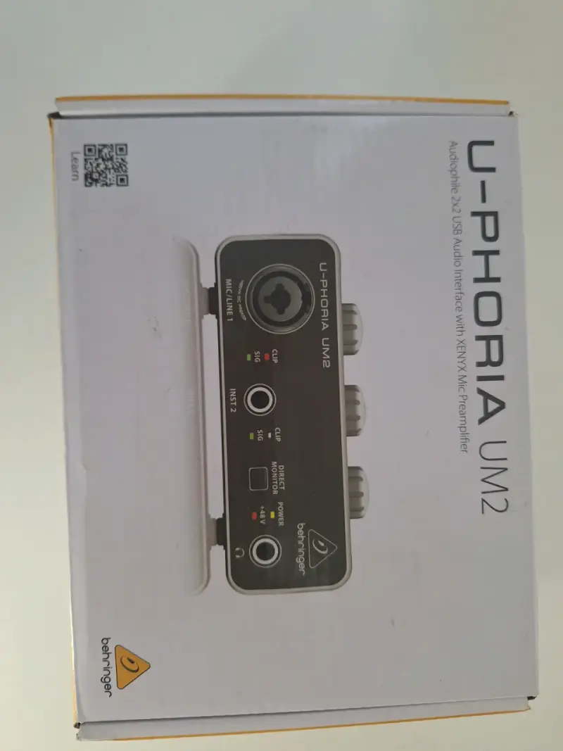 Interfaz de Audio USB Behringer U-Phoria UM2 - 1