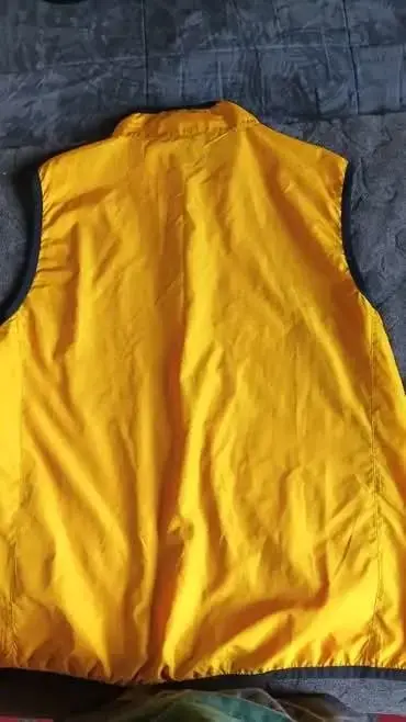 Chaleco deportivo amarillo Nike para hombre - 3