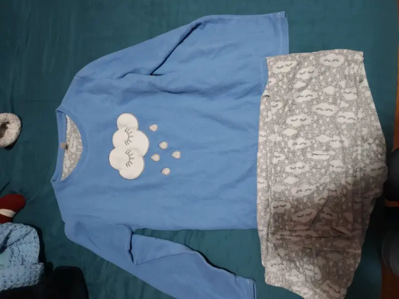 Conjunto de poleras y suéteres para mujer - 2