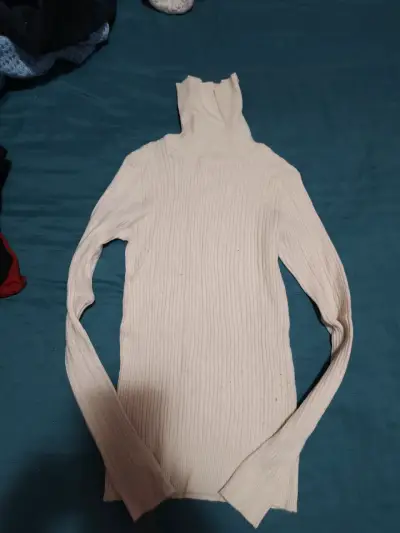 Conjunto de poleras y suéteres para mujer - miniatura 3
