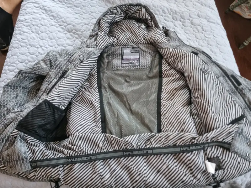 Chaqueta de invierno gris con capucha Maui&Sons - 4