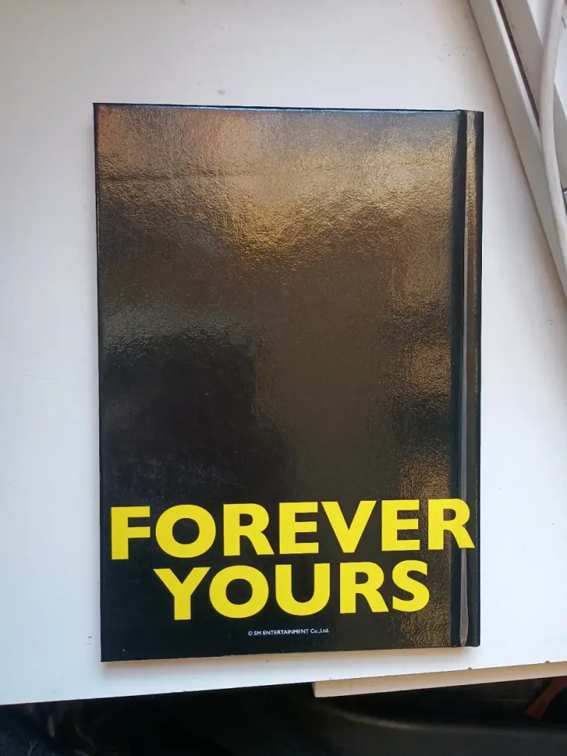 Photobook "Forever Yours" KEY + Stand - 2
