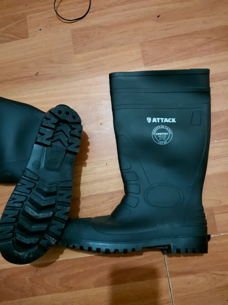 Botas de goma negras Attack para trabajo - 1
