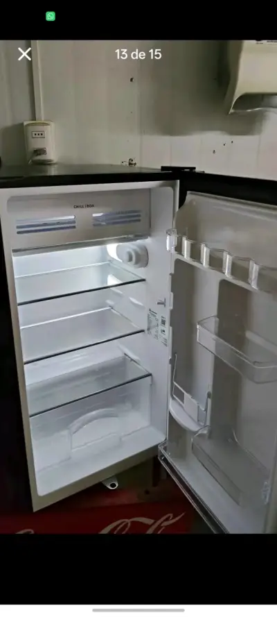 Frigobar Mademsa 90L con Luz LED y Llave - miniatura 1