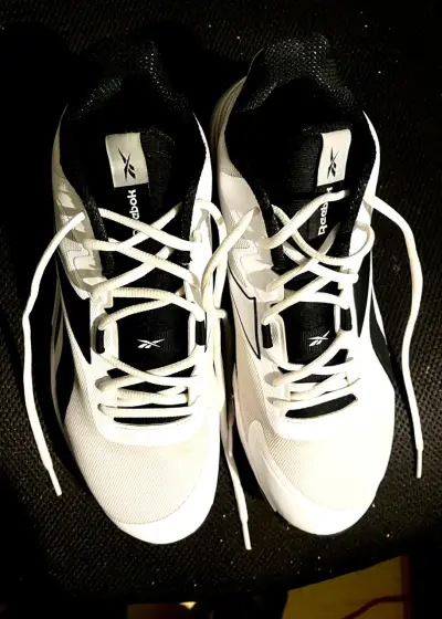 Zapatillas deportivas blancas y negras Reebok - miniatura 3