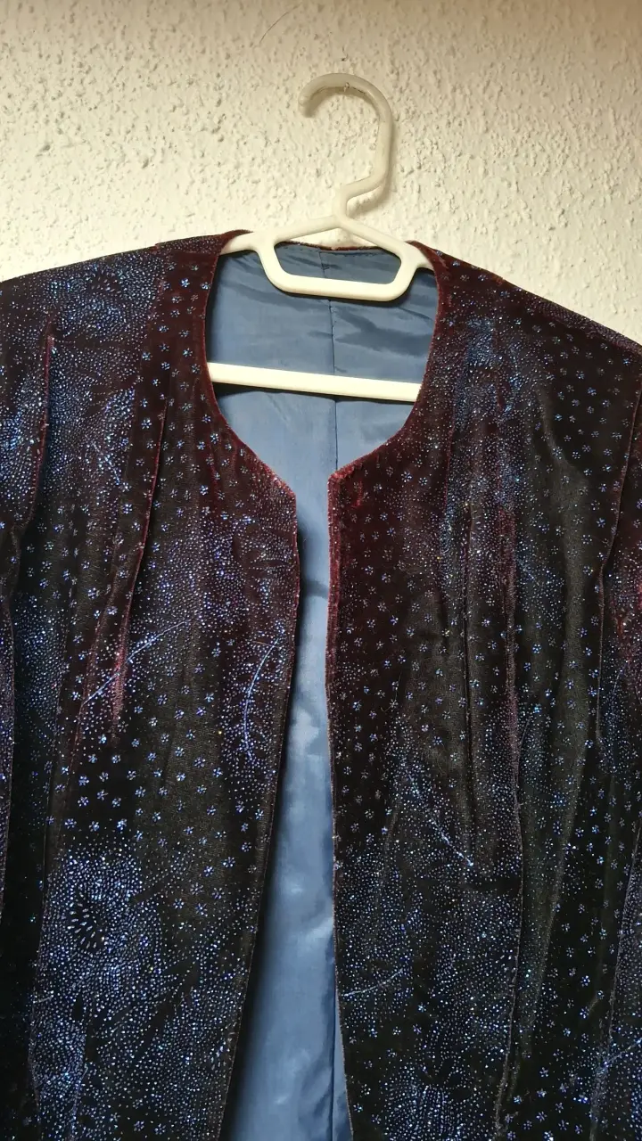 Chaqueta de terciopelo con diseño brillante - 3