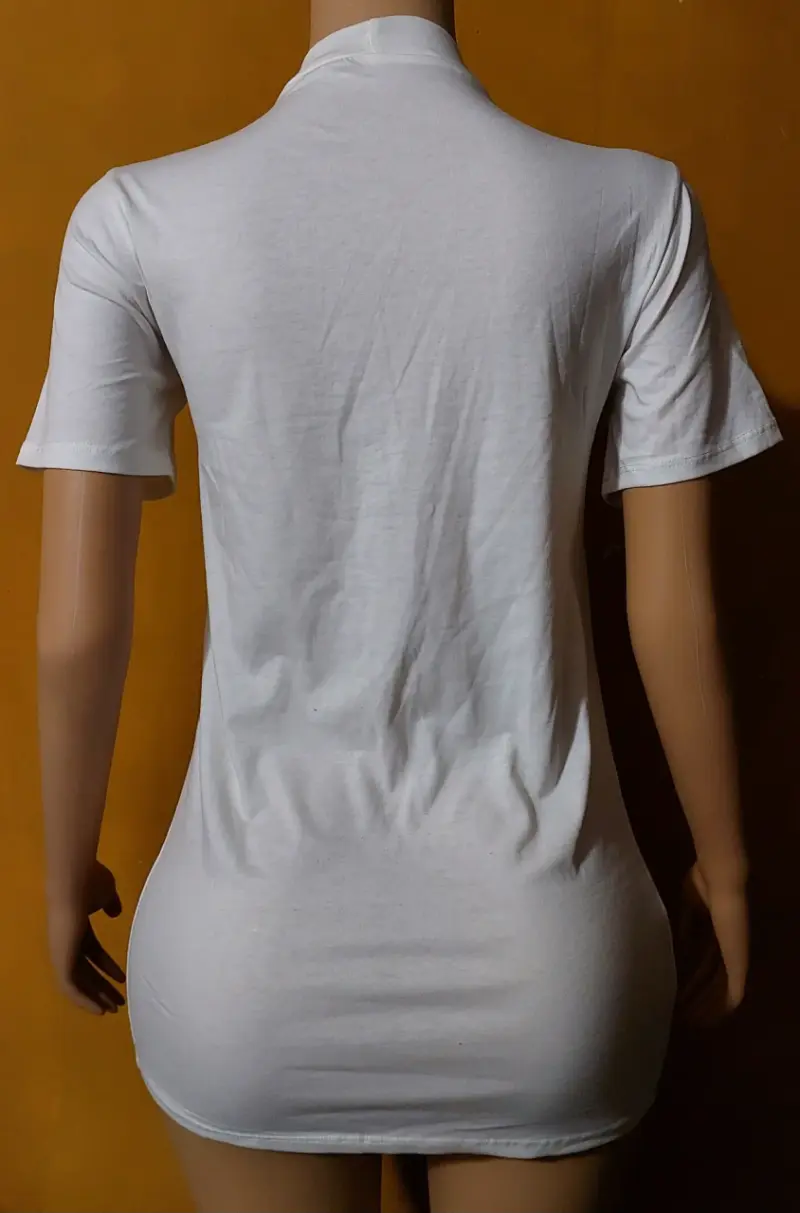 Camiseta blanco con diseño rockero - 2