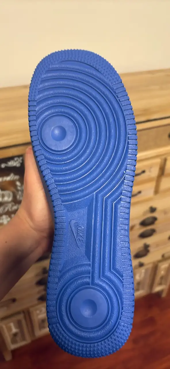 Zapatillas deportivas azules y amarillas Nike Air Force 1 - 5
