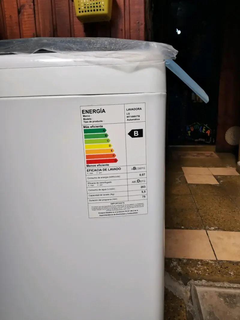Lavadora automática LG WT16SWTB 16 kg - 1