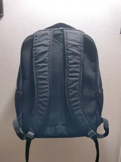 Mochila Dell negra con diseño geométrico - miniatura 2