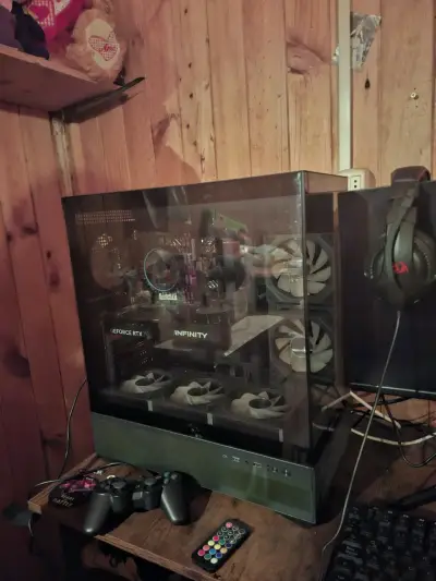 PC Gamer RTX 5060 - miniatura 1