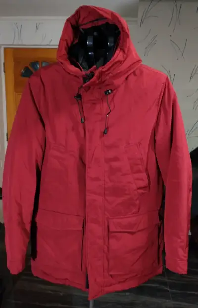Parka roja con capucha para mujer repelente al agu - miniatura 2